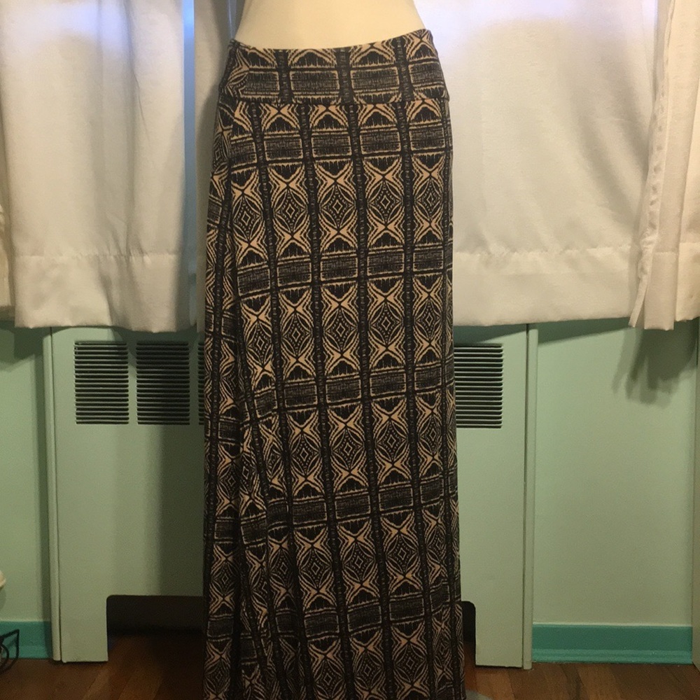 Patterned Maxi Skirt